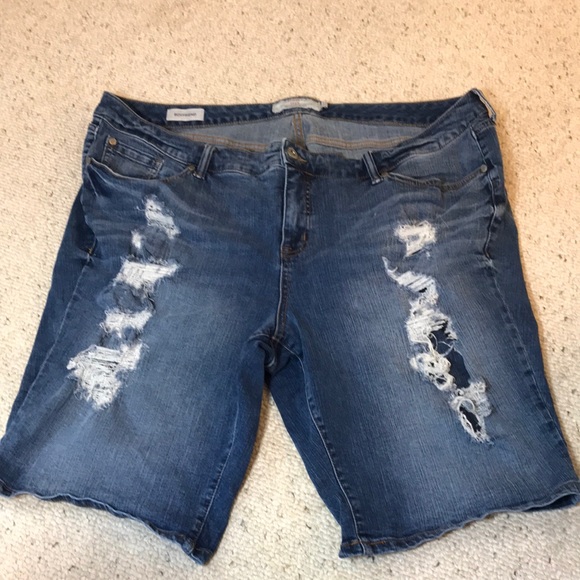 torrid Pants - 💖 Torrid Denim 💖…Women’s Size 24…Boyfriend Jean Shorts With Distressed Look!
